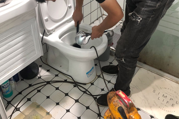黎城马桶堵塞自己疏通还是找师傅？专业上门服务让你省时更省心